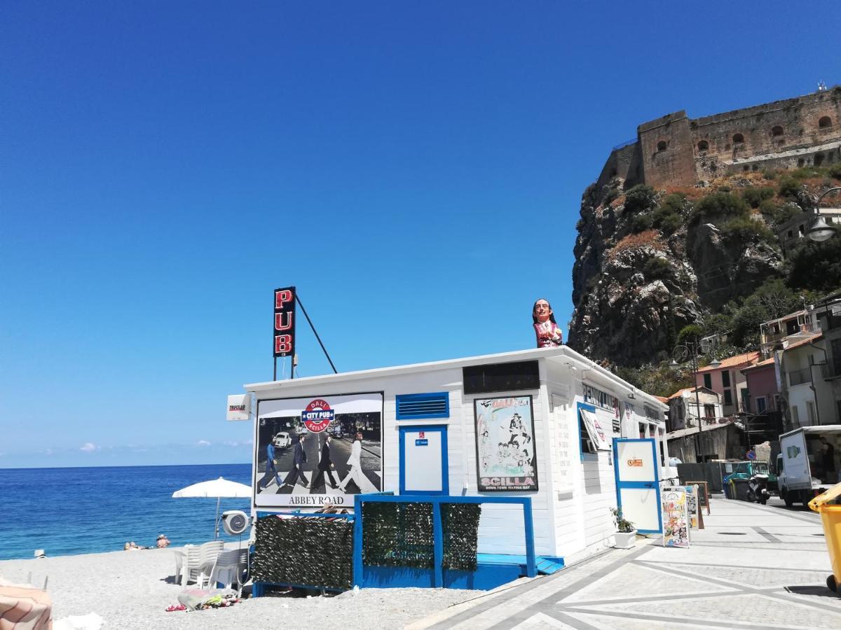 B&B A Due Passi Dal Mare Шилла Екстер'єр фото
