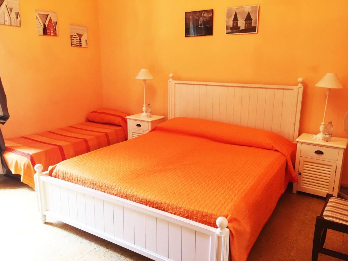 B&B A Due Passi Dal Mare Шилла Екстер'єр фото